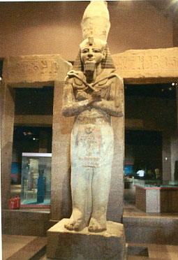 statue de Ramss II au muse nubien